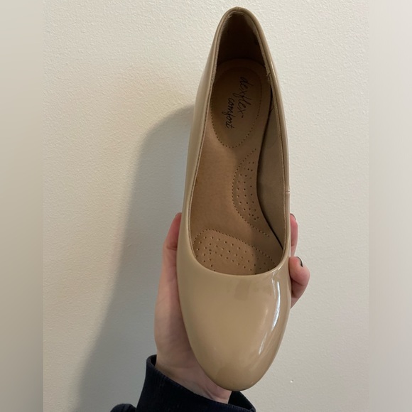 Nude Heels - Picture 3 of 7